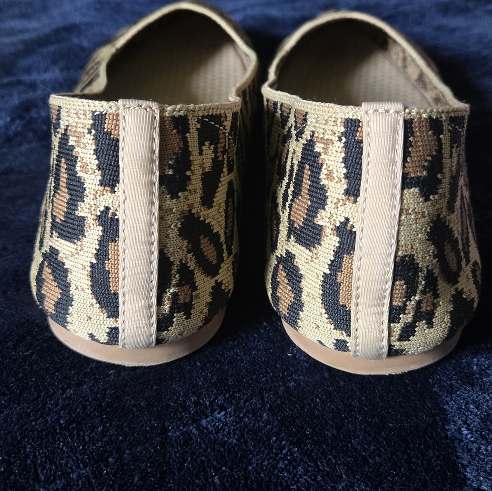 Skechers Cleo Claw-some Animal Leopard Print Flats Size 10M - Picture 4 of 7